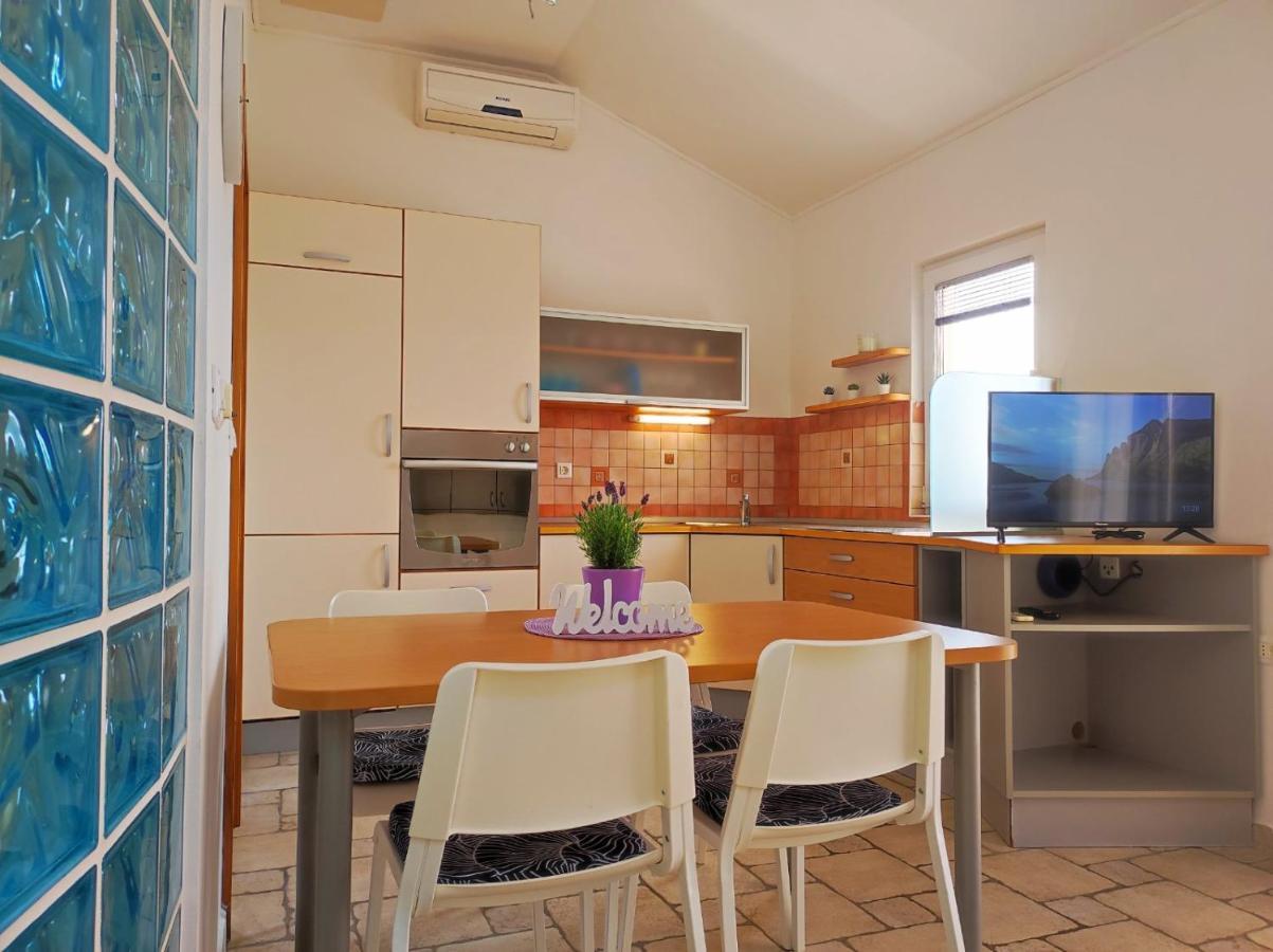 Lavanda Apartment Krk Town Buitenkant foto