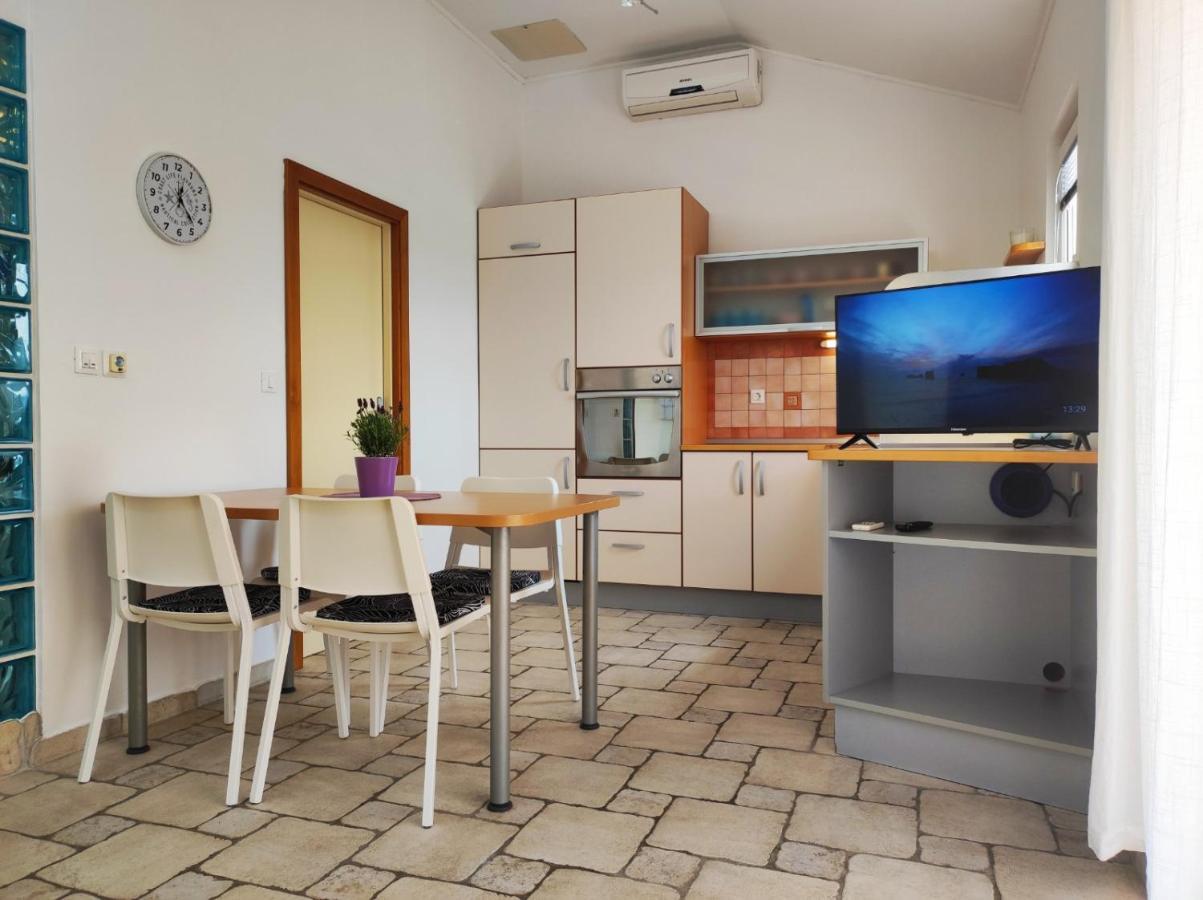 Lavanda Apartment Krk Town Buitenkant foto